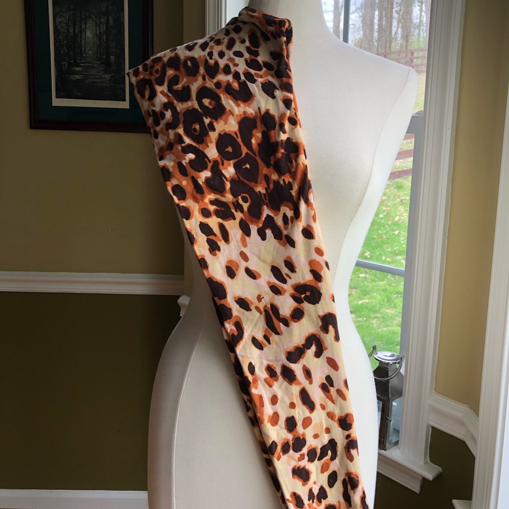 LuLaRoe LLR one size leopard print leggings